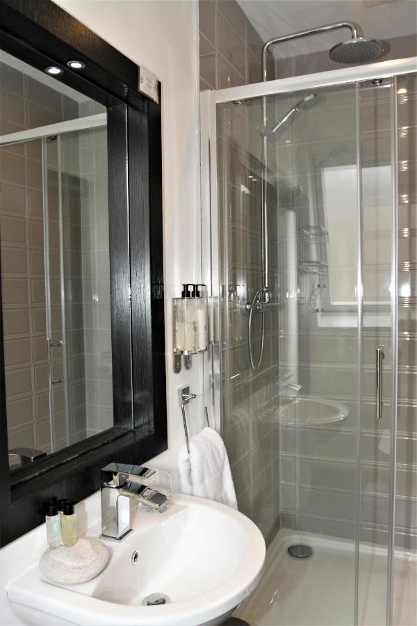 The Lane - Boutique Residence Голуэй Экстерьер фото